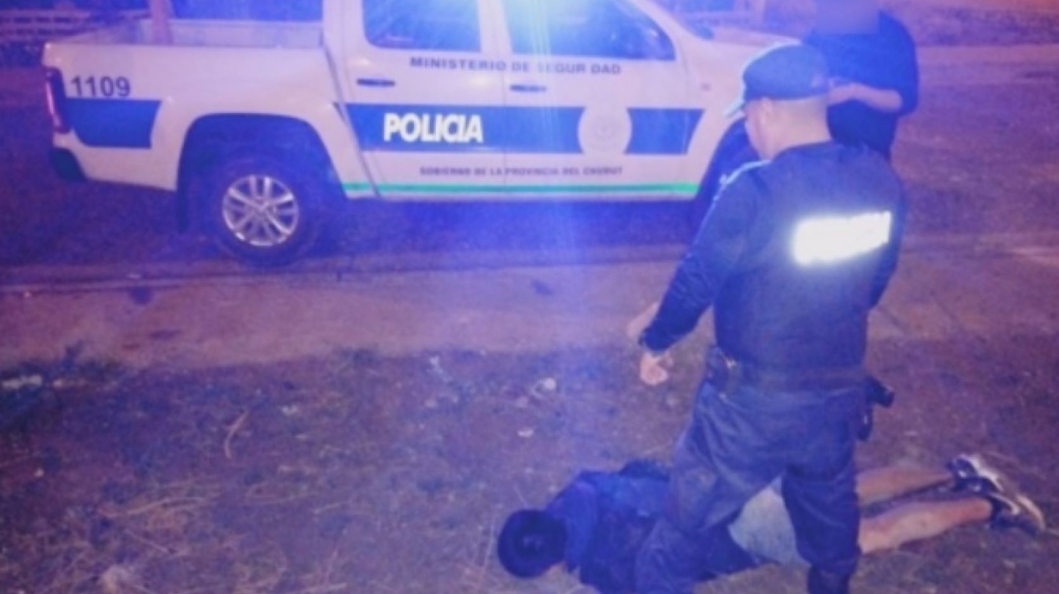 Con un arma de juguete robó en una casa y fue atrapado por el propietario