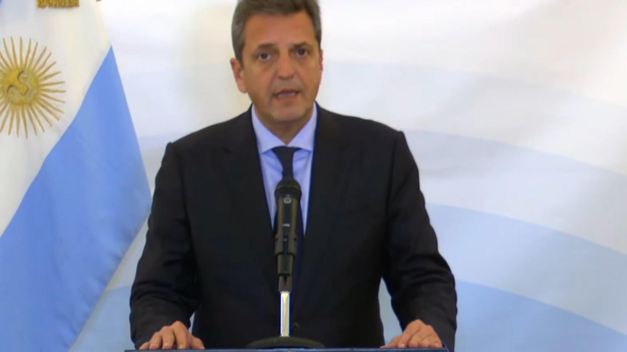 Massa anunció que el Estado le dará hasta $7 millones no reembolsables a los comercios saqueados