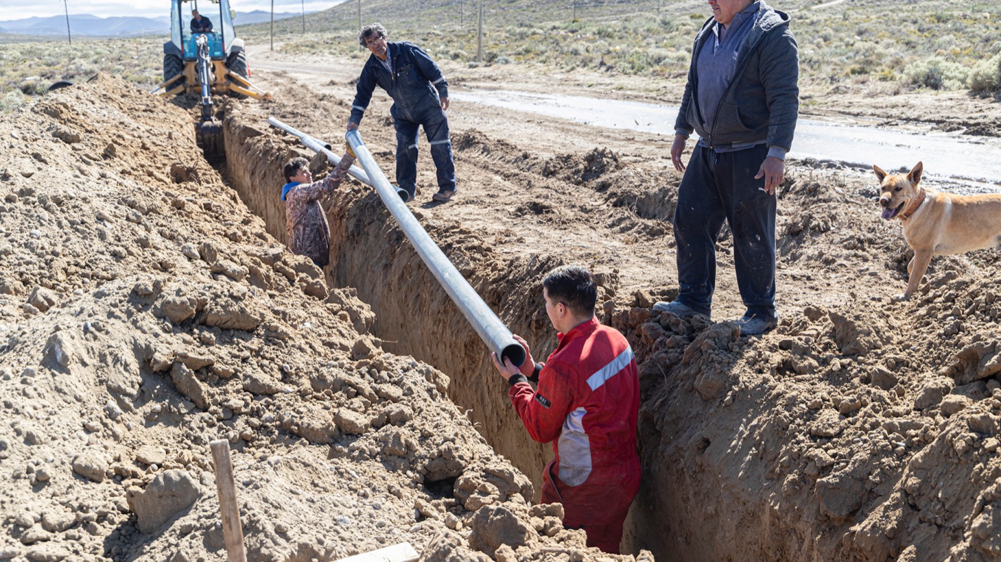 Luque en obra de red de agua en sector El Faro “estamos trabajando muy bien”
