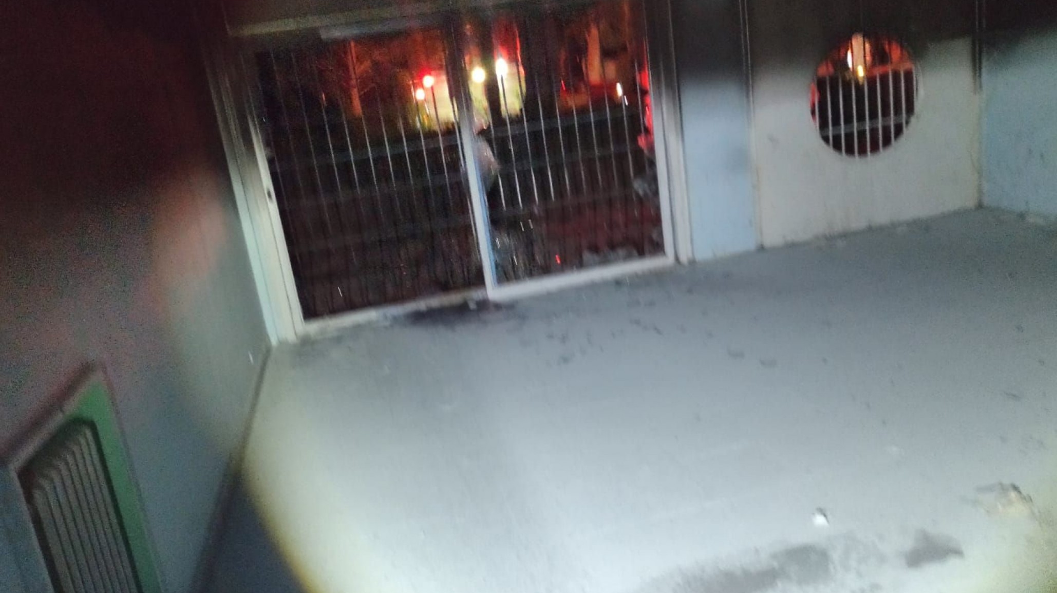 En C.O.S.E. cuatro menores incendiaron dos celdas “porque no les gustó la comida”