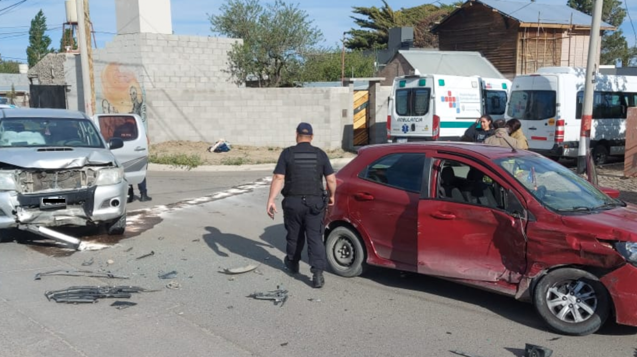 Un joven terminó en el hospital tras choque en km3