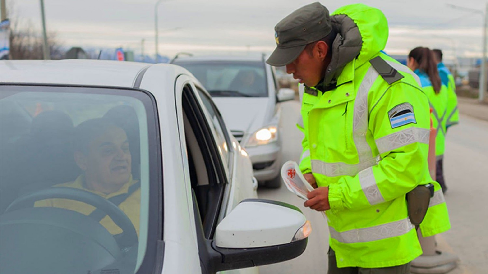 El DNU de Milei se olvidó de la obligatoriedad del seguro del auto: ¿Qué dice la ley?