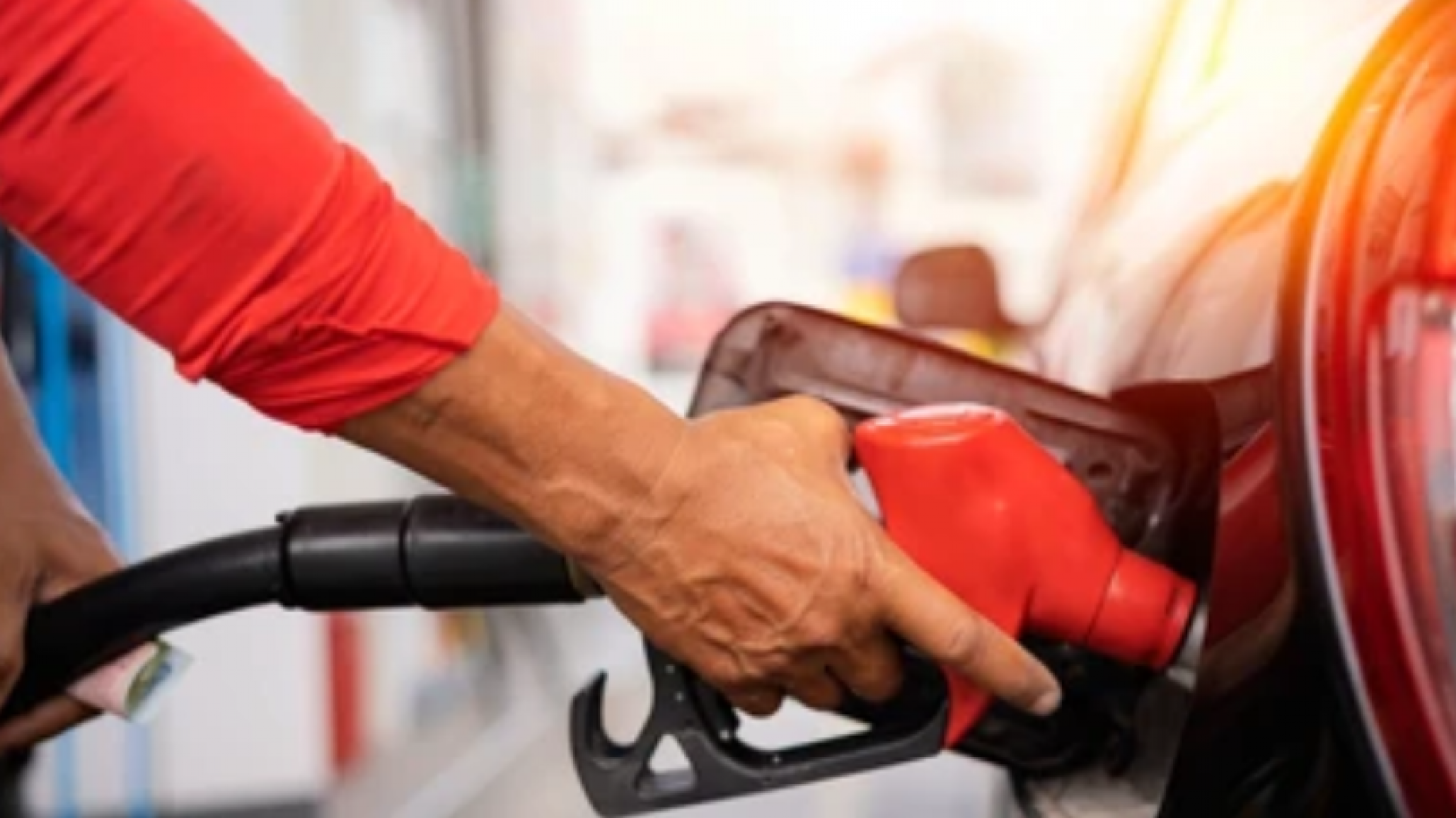 Llega el autoservicio de combustibles: ya es oficial y avanza en varias provincias