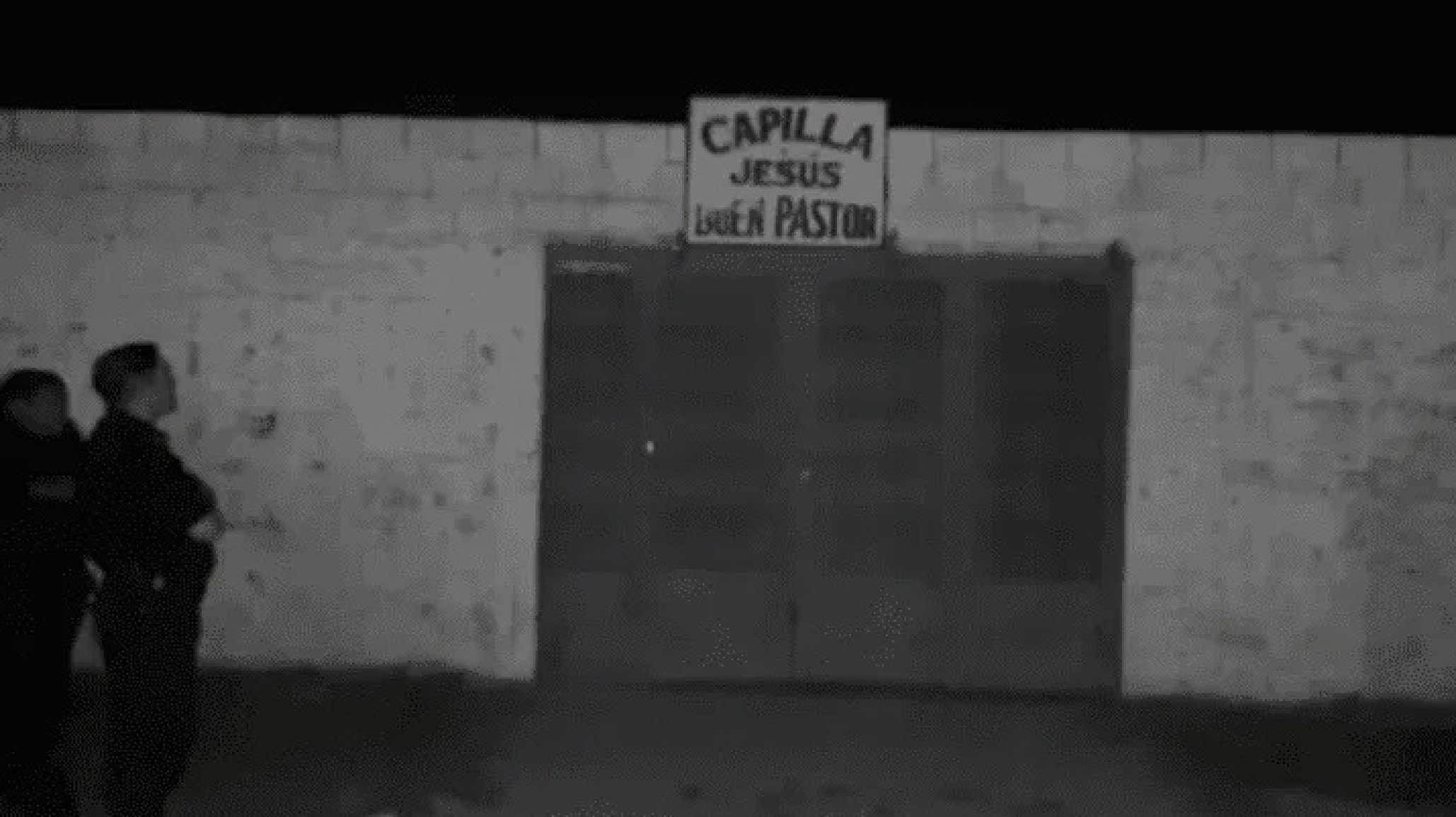 Horror en una capilla: encontraron el cuerpo de una joven de 24 años en el techo