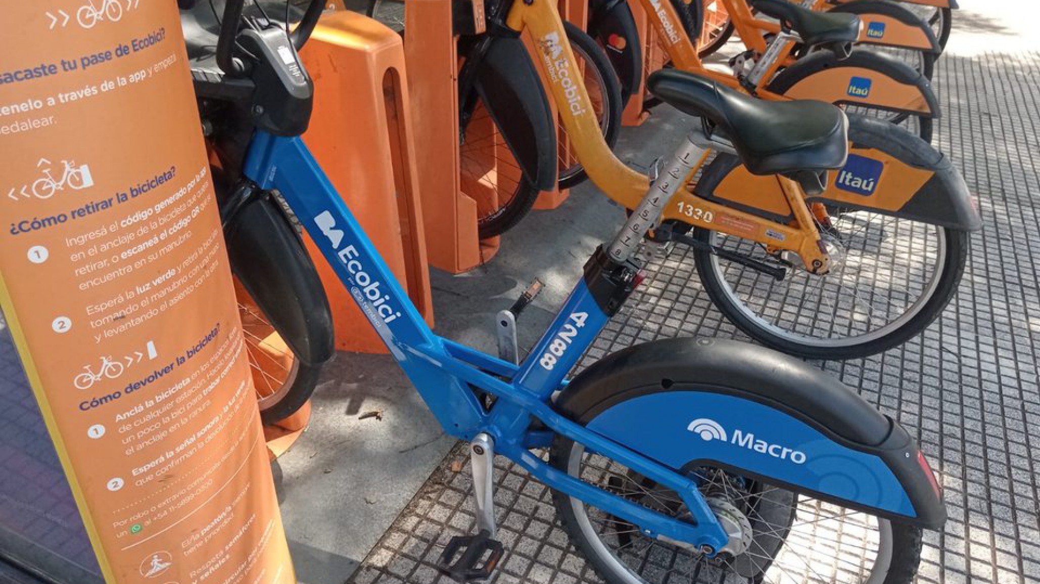 Las bicicletas anaranjadas en CABA ahora serán azules: ¿por qué?