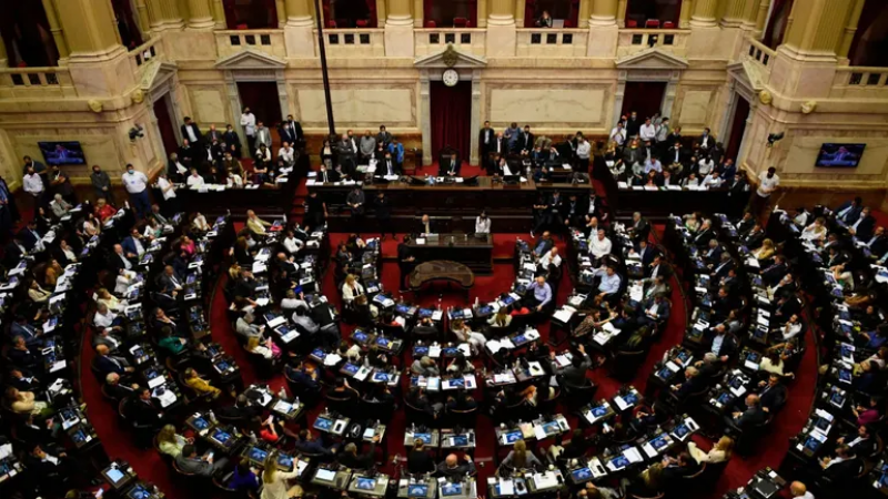 El Oficialismo no retoma tratamiento de ley "Bases" en Diputados: ¿cómo influye esta decisión?