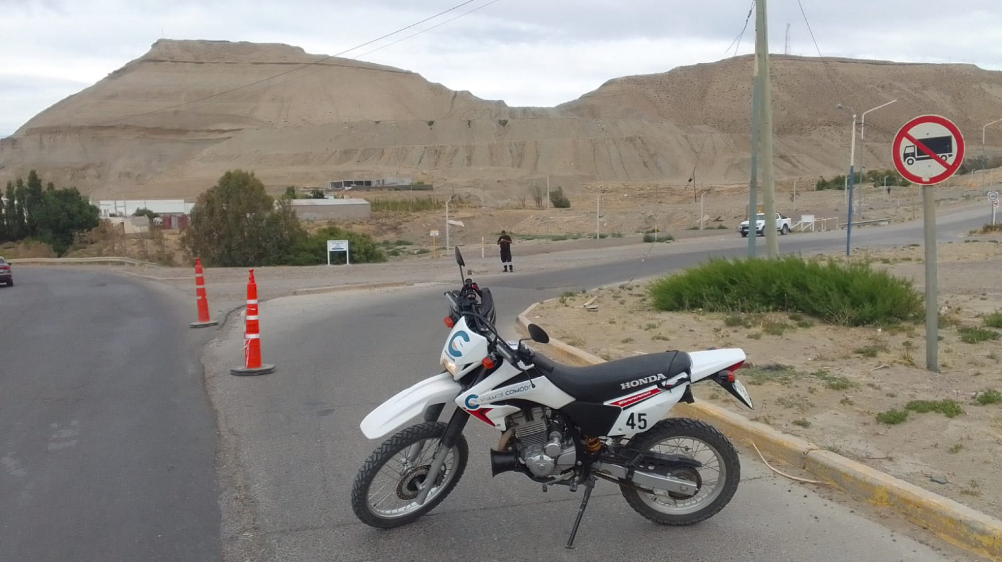 Corte en Camino Centenario por Obras de refacción y asfaltado