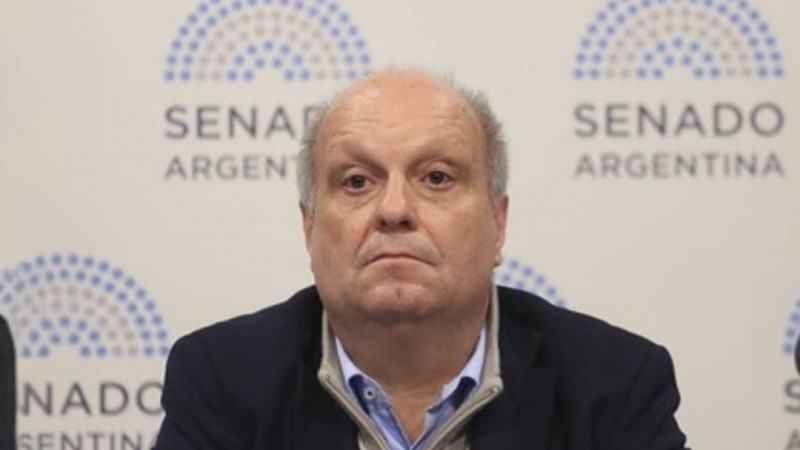 Polémica declaración de Lombardi sobre los medios públicos: "hay que cerrarlos"