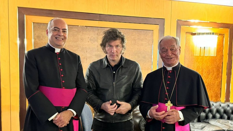 Milei llegó a Roma para reunirse con el Papa y el presidente de Italia