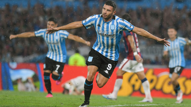 Hat trick de Maravilla Martinez para la goleada de Racing a San Lorenzo
