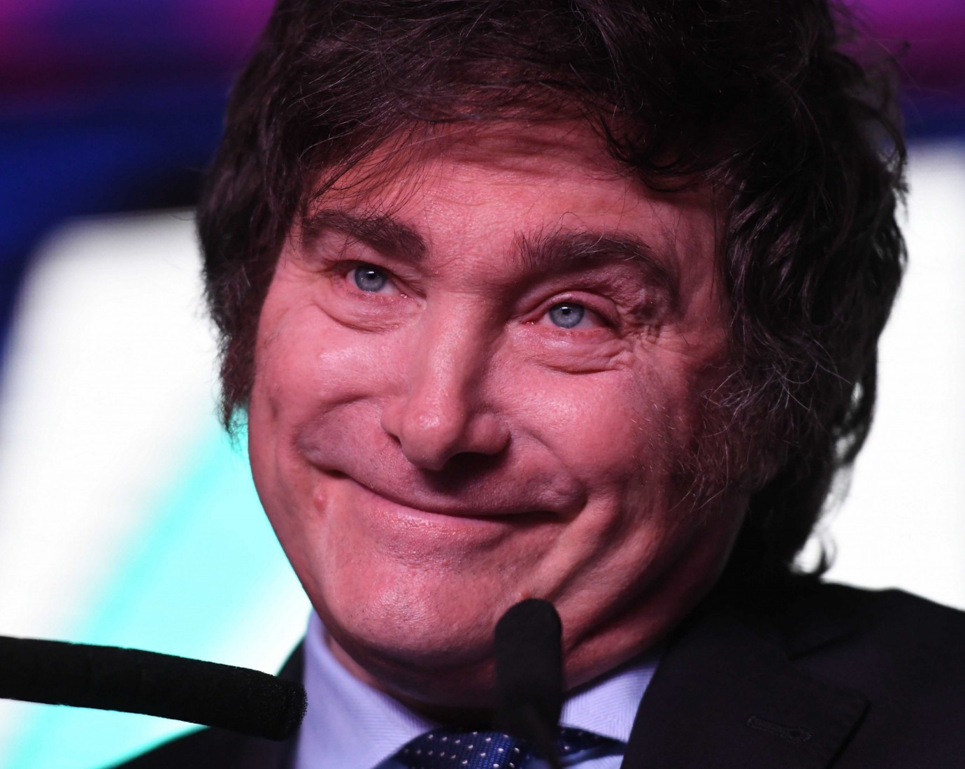 Milei volvió a cruzar a Lali: la llamó "Ladri Depósito" y habló de su música favorita