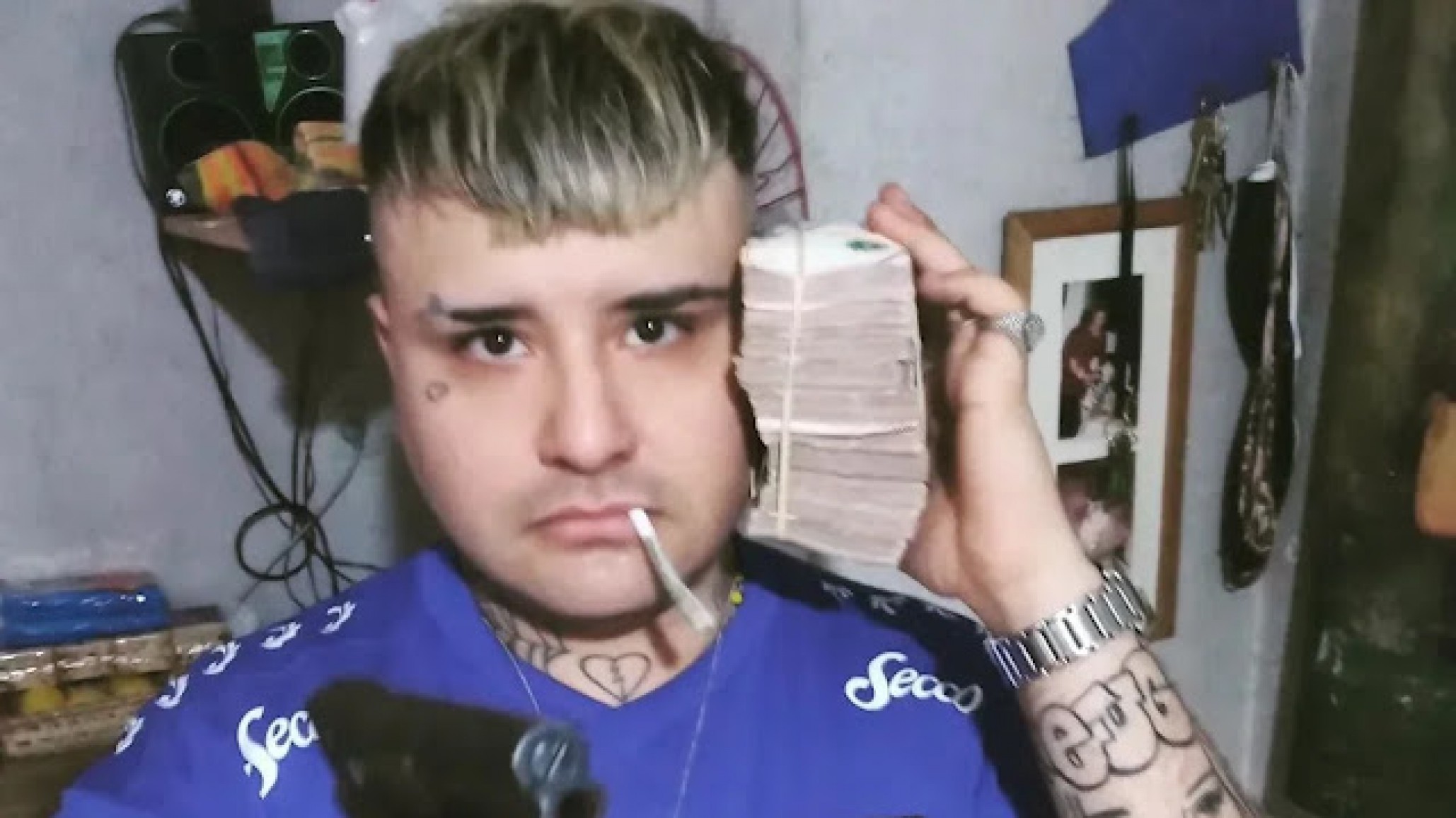 Indignación por el uso de bengalas durante el show de El Doctor en Niceto Club