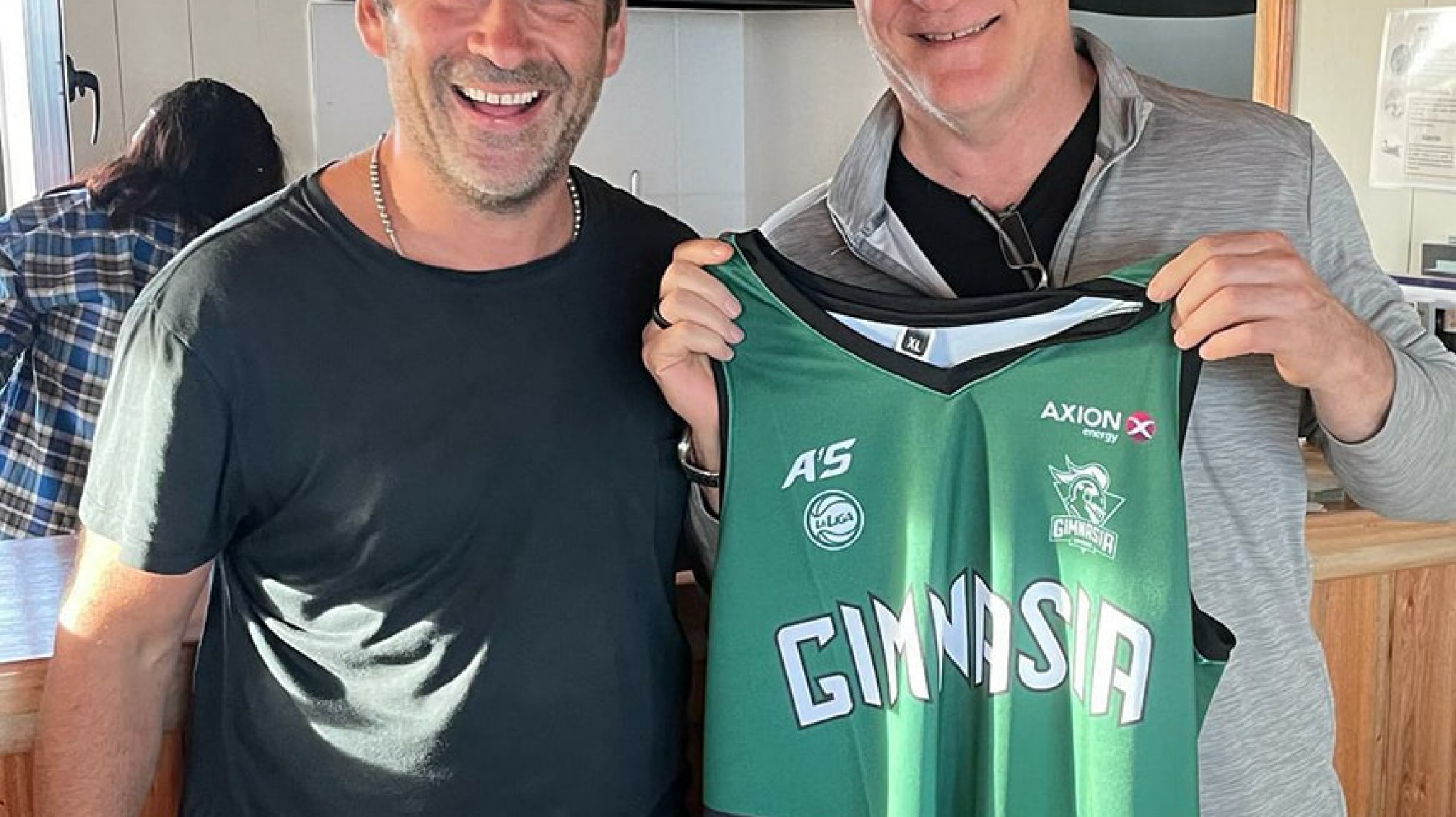 El dueño del Phoenix Suns, histórico de la NBA, estuvo en Comodoro y visitó el Socios Fundadores