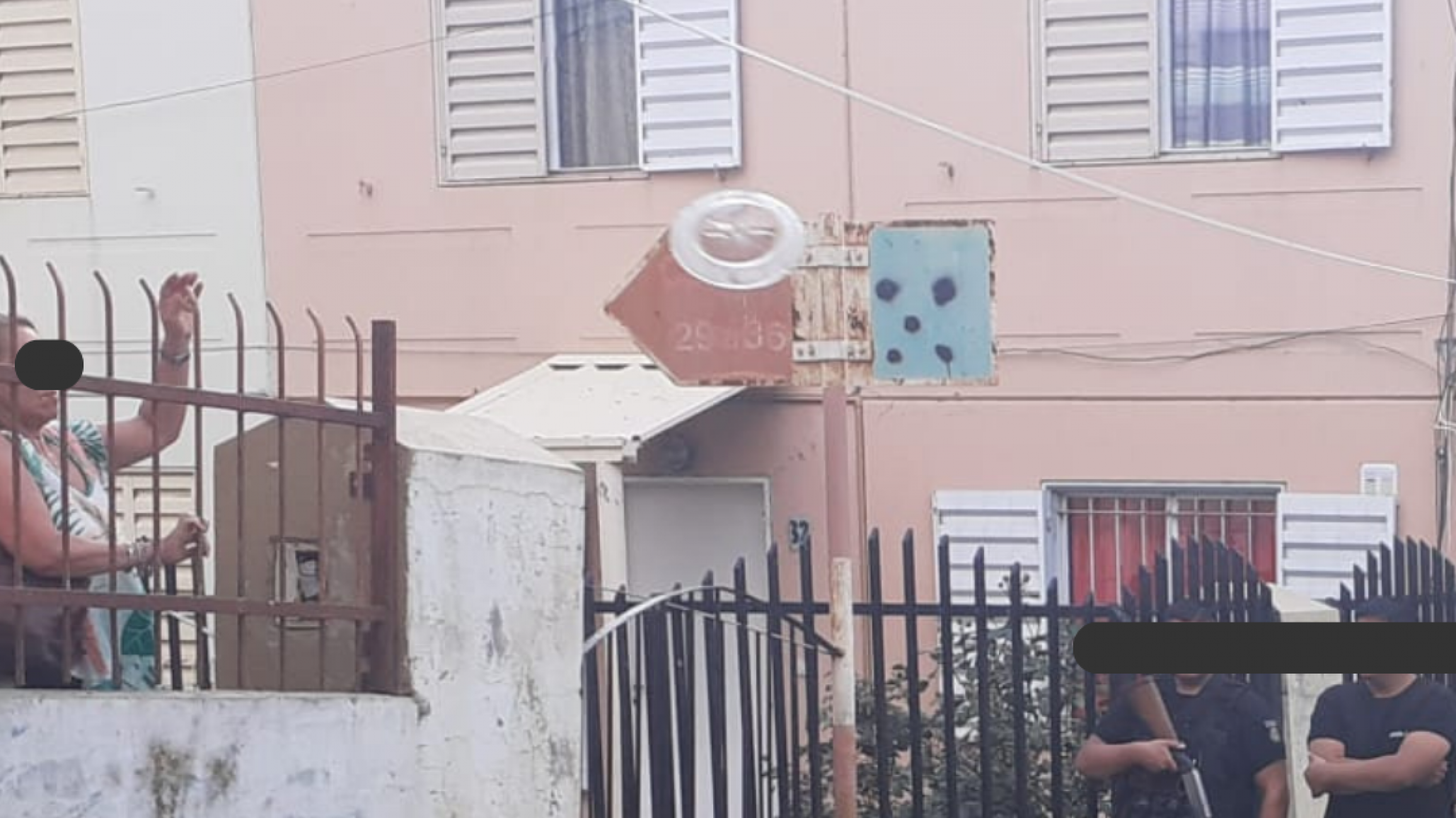 Se derrumbó un techo en Barrio Lu4