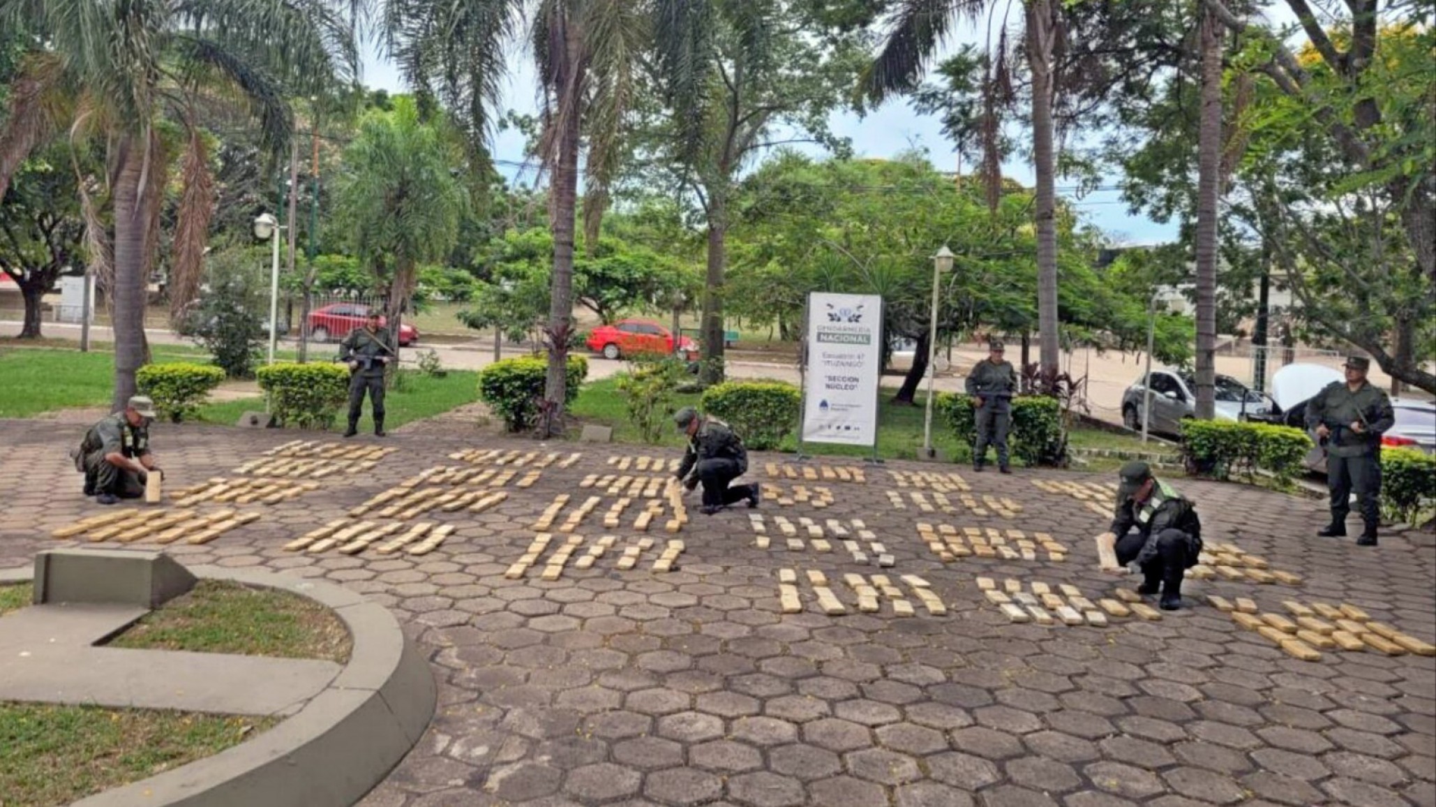 Desarticulan una banda narco que ingresaba droga desde Paraguay: secuestran 347 kilos de marihuana