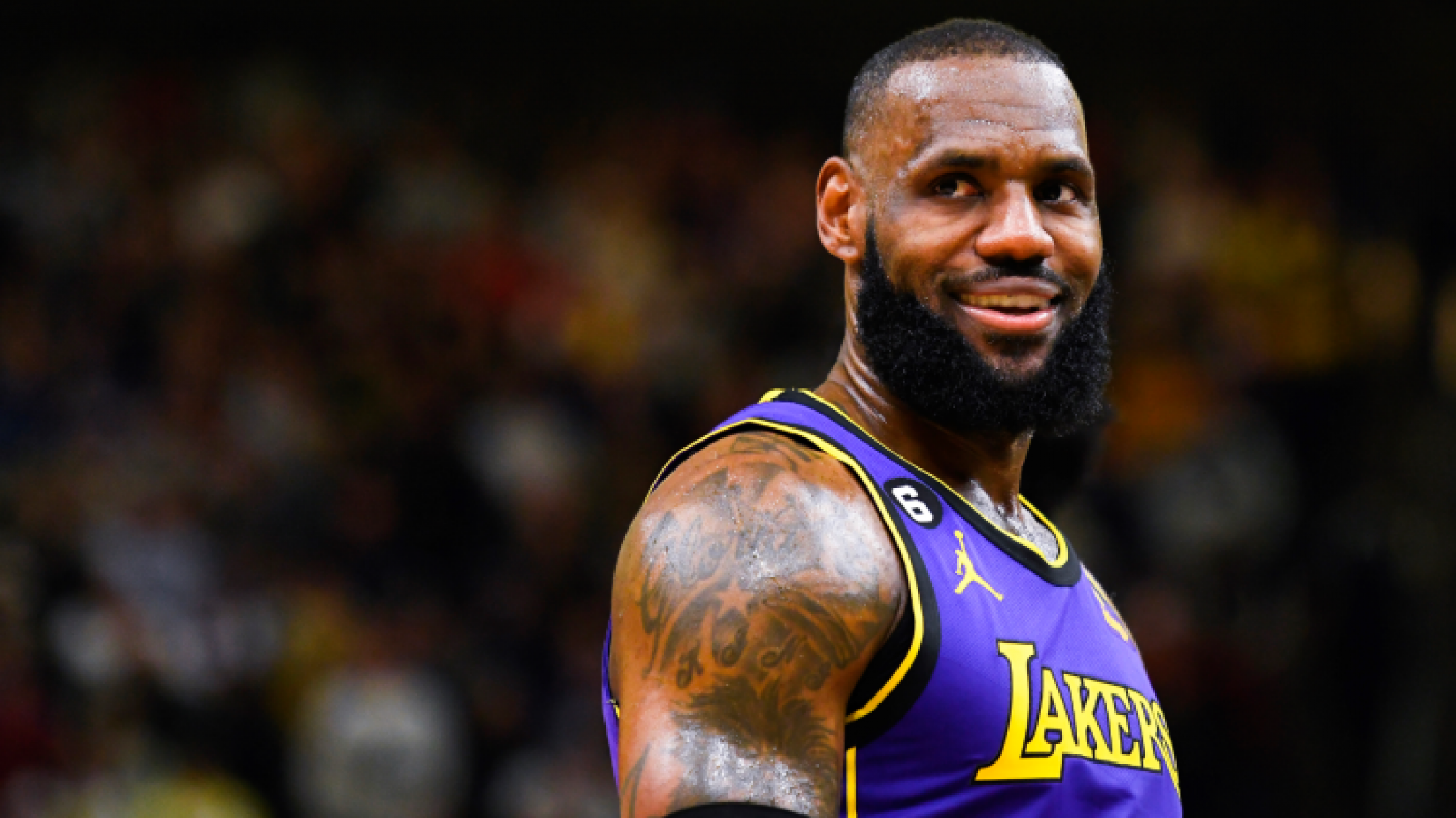 LeBron James rompe un increíble récord en la NBA