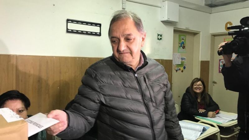 Linares dijo que a las 21 ya estarían los resultados de las elecciones