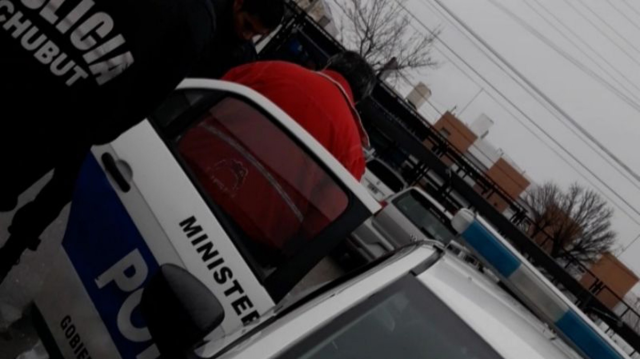 Detuvieron en Trelew a un hombre que tenía pedidos de captura por estafa en Comodoro