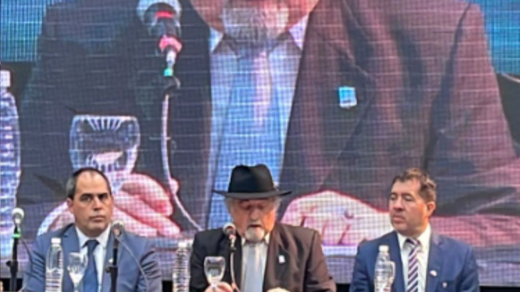 Macharashvili anticipó que si es necesario pedirán crédito internacional para hacer obras