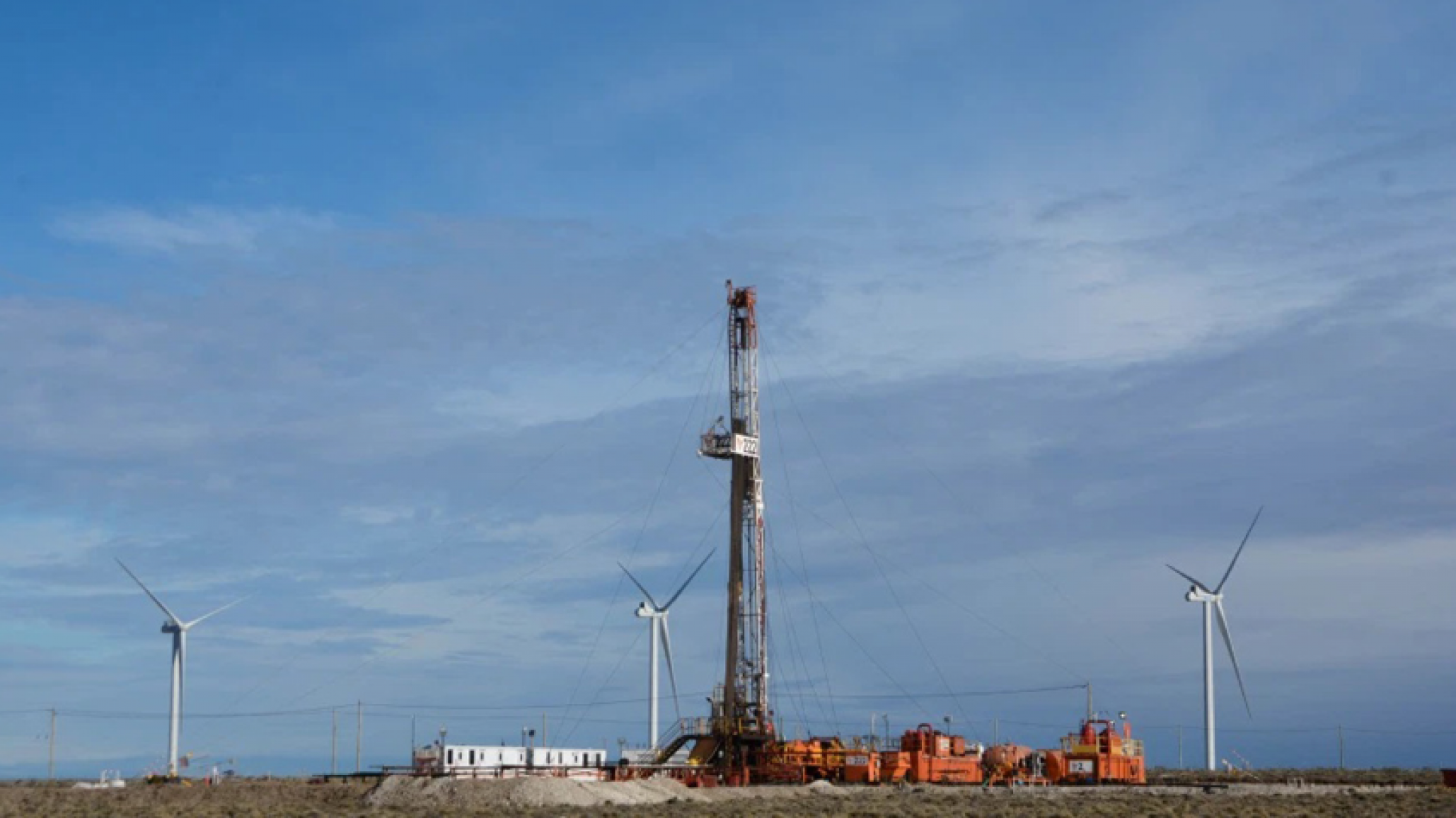 Retiro de YPF de la cuenca: ¿Acueducto a cambio del inmenso pasivo ambiental?