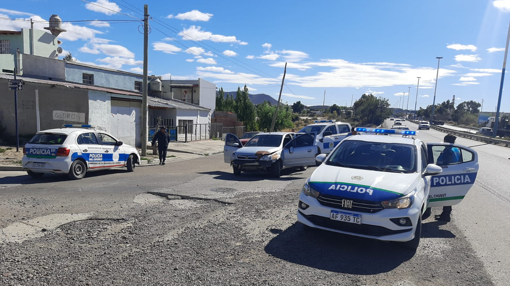 Persecución en la ciudad: detuvieron a tres ladrones en Ruta 3