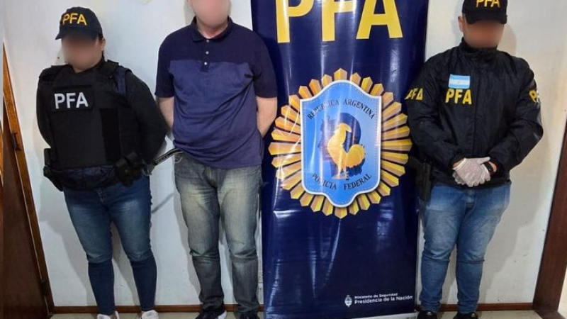 Amenazó con colocar explosivos en templos y ejecutar a rabinos: terminó detenido