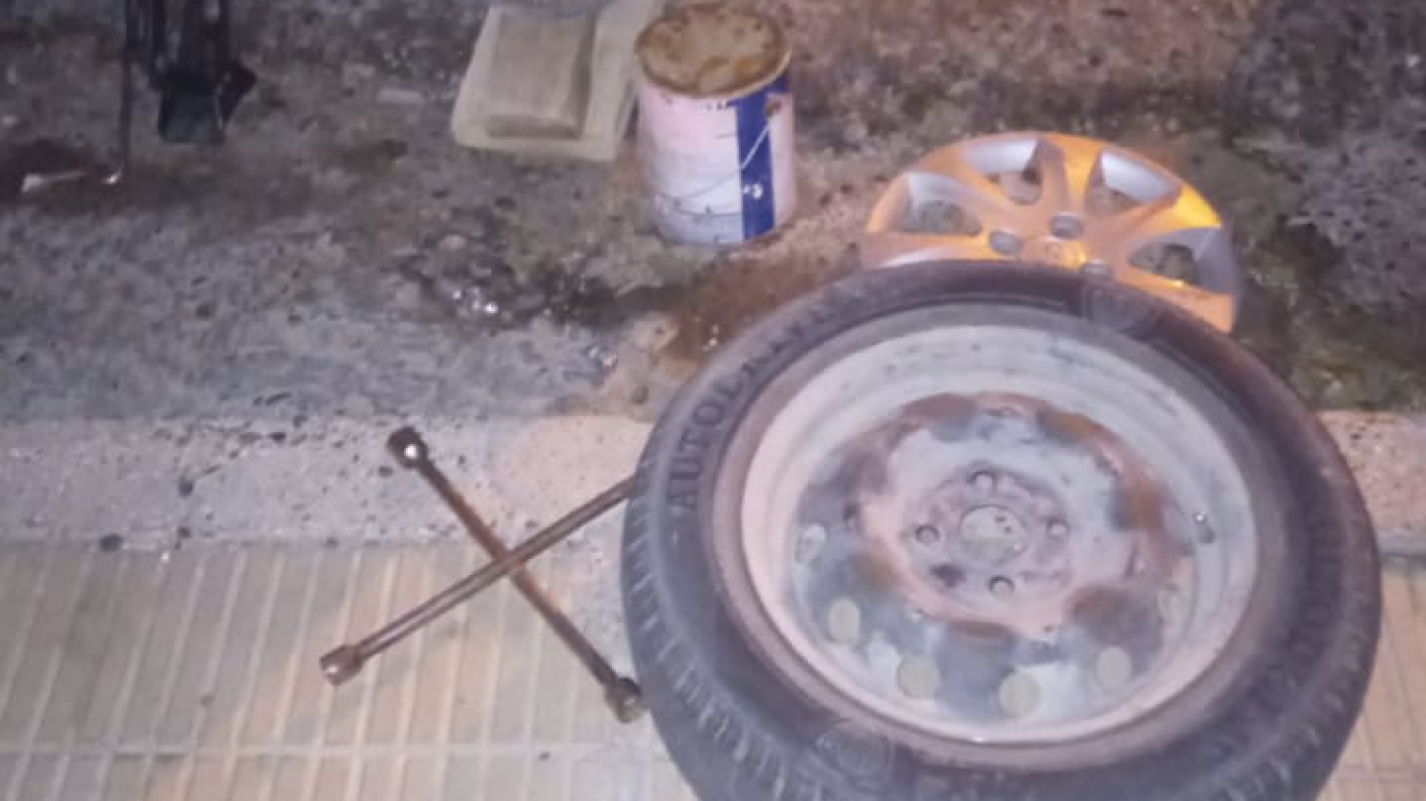 ¡Infraganti! La policía lo sorprendió robando durante la madrugada y en pleno centro