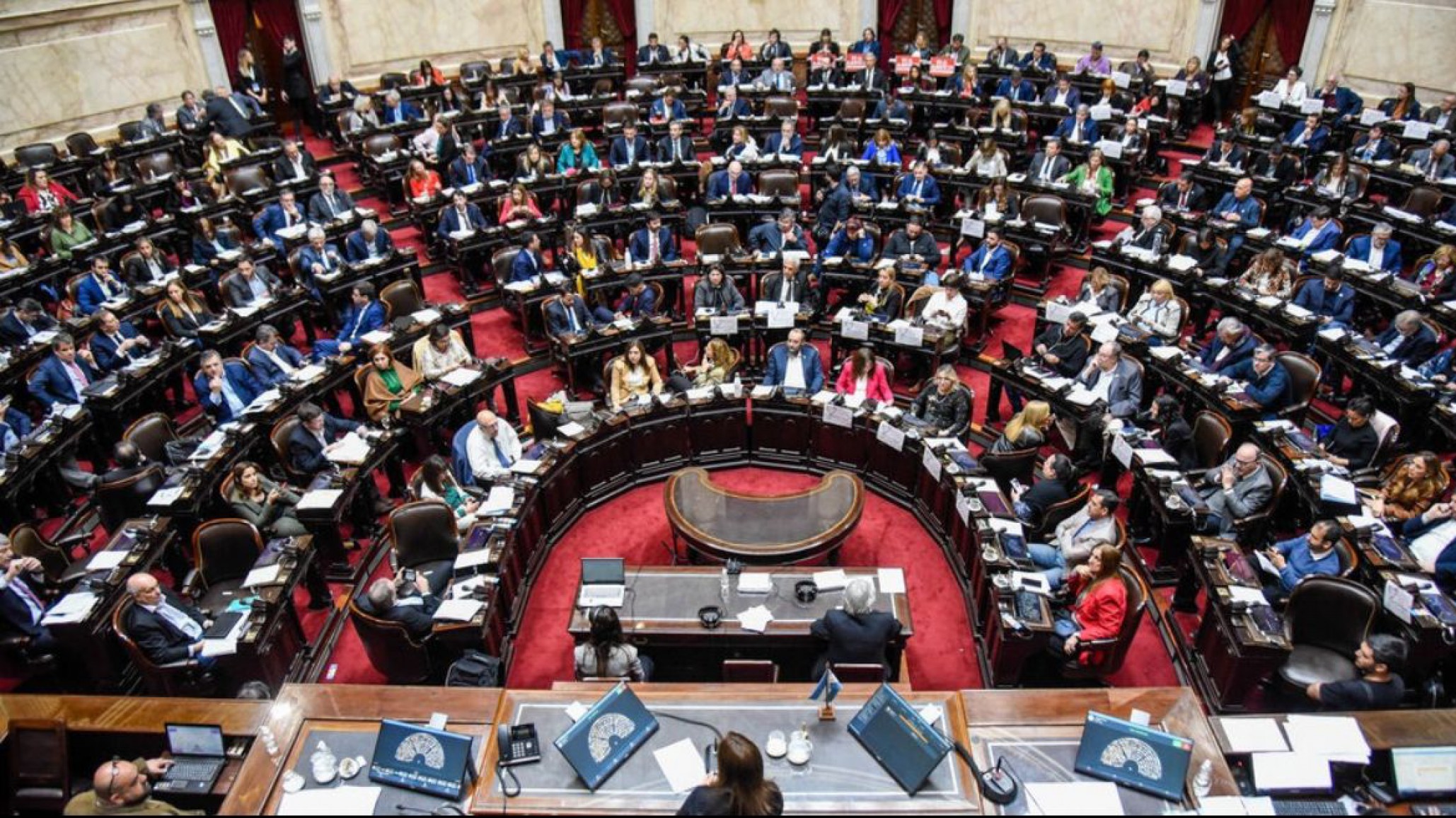 Se trata la nueva Ley Ómnibus en la cámara de Diputados este lunes