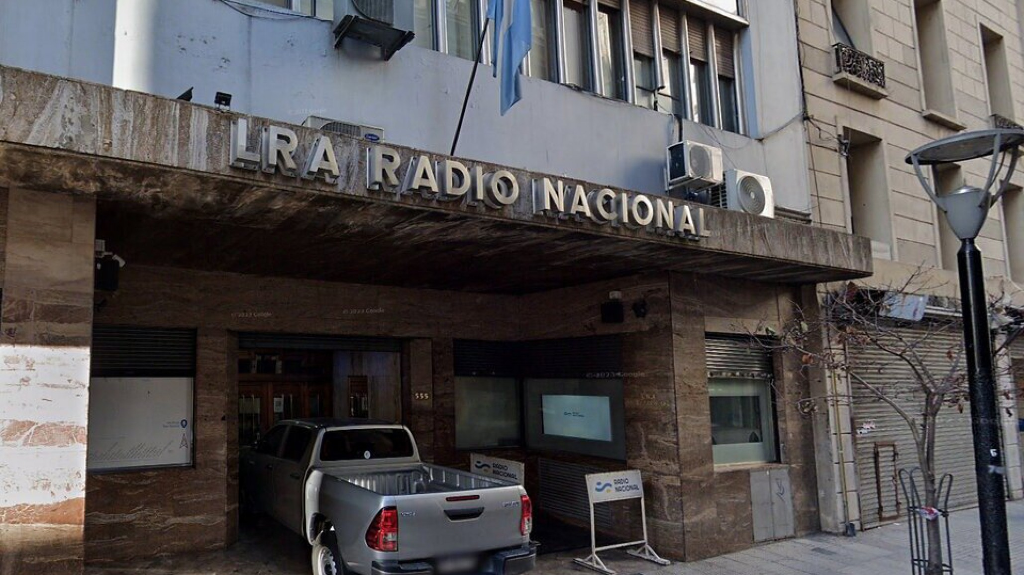 Radio Nacional centraliza operaciones en Buenos Aires, se eliminan 49 cargos de directores provinciales