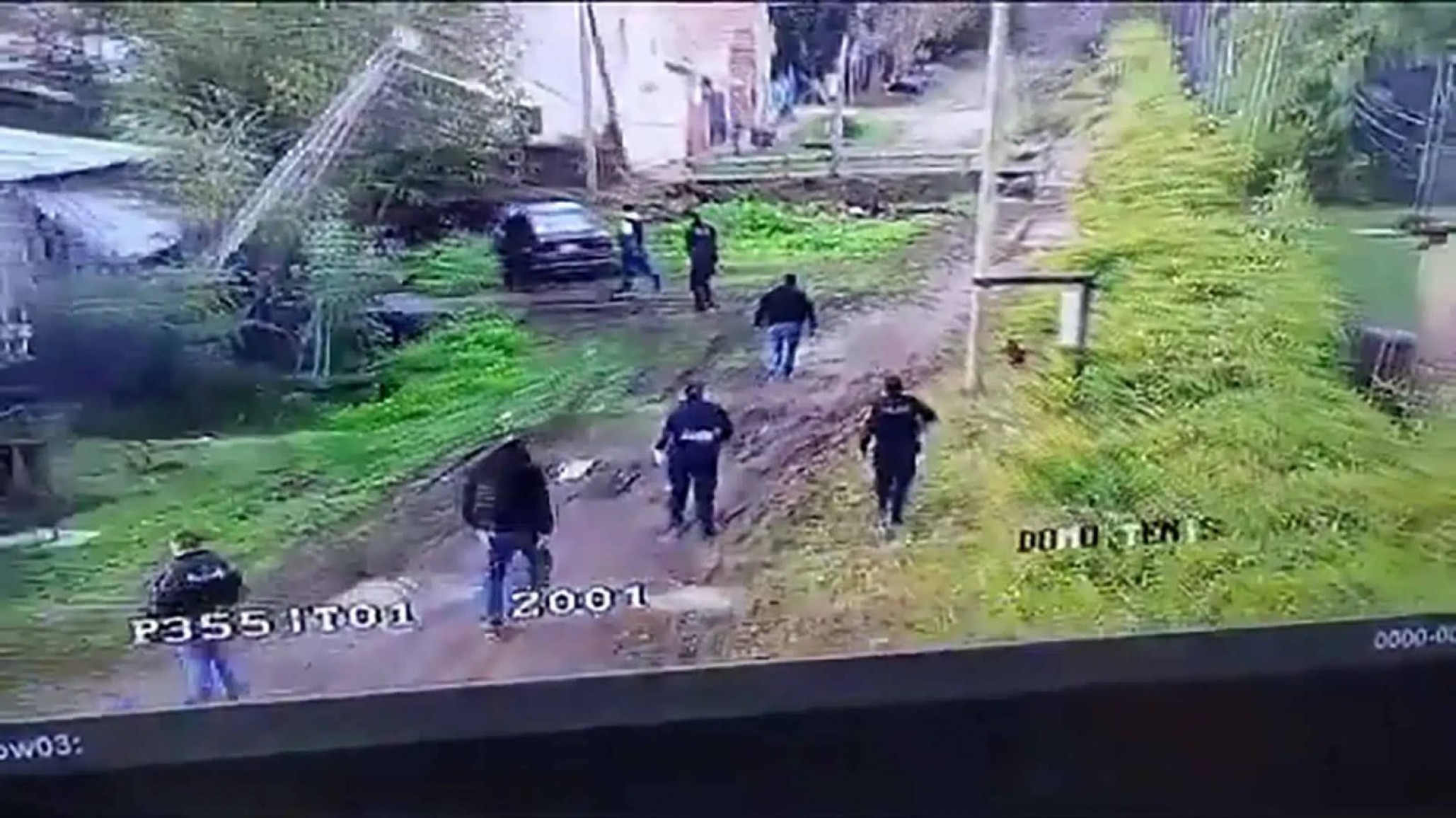 Violento tiroteo en Moreno: mueren un delincuente y un policía del GAD