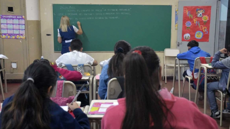 Recorte salarial a docentes de Santa Fe que adhieran al paro del miércoles