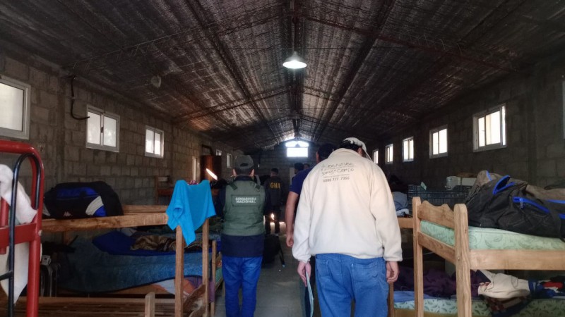 Rescatan a ocho personas víctimas de explotación laboral en condiciones inhumanas