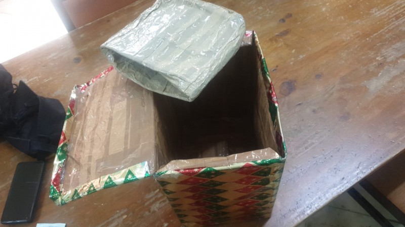 Un hombre de 50 años fue detenido por robarse un paquete de galletitas, de leche y una malta