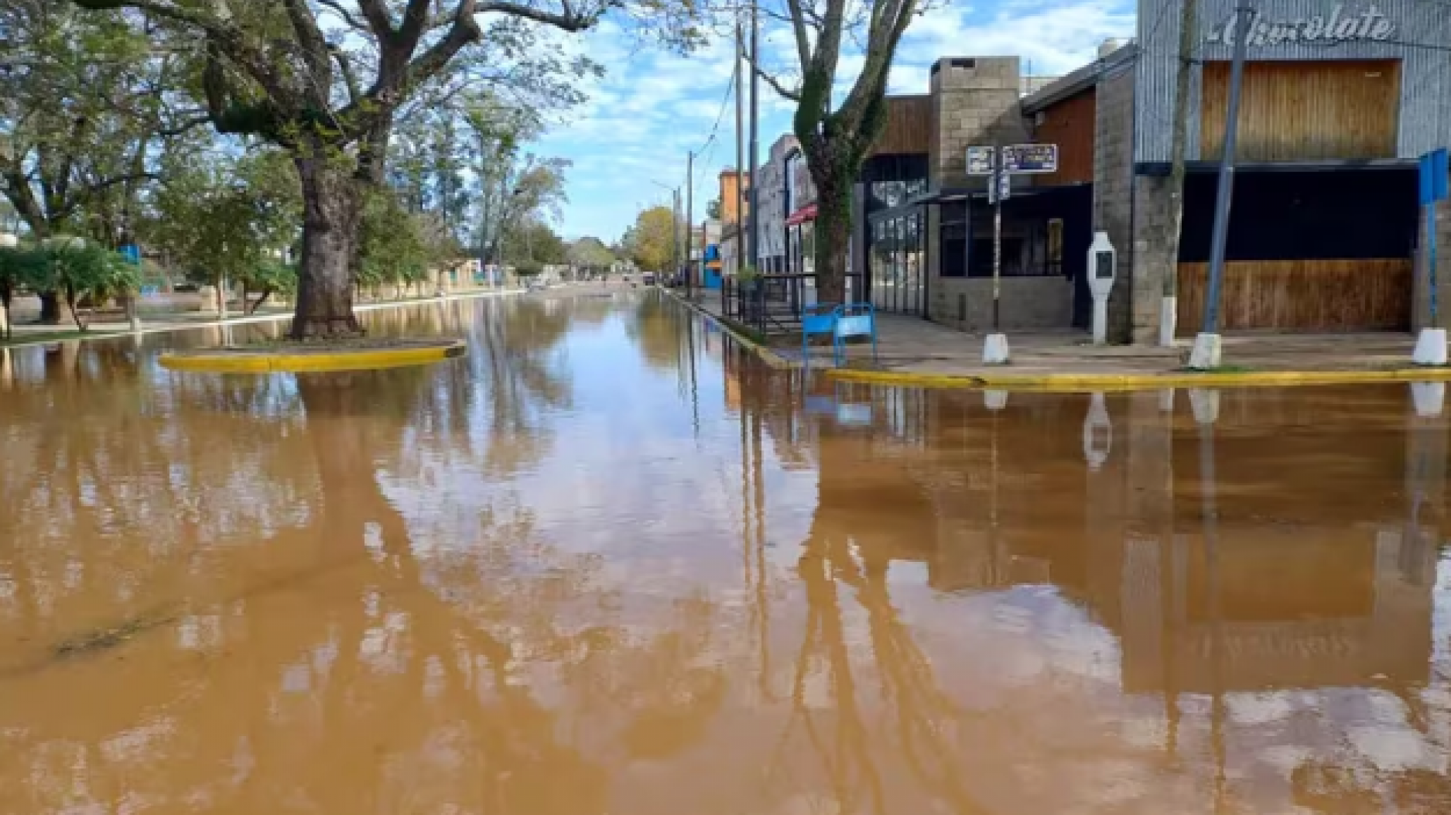 El Río Uruguay alcanza los 13.50 metros en Concordia: Hay 167 familias evacuadas