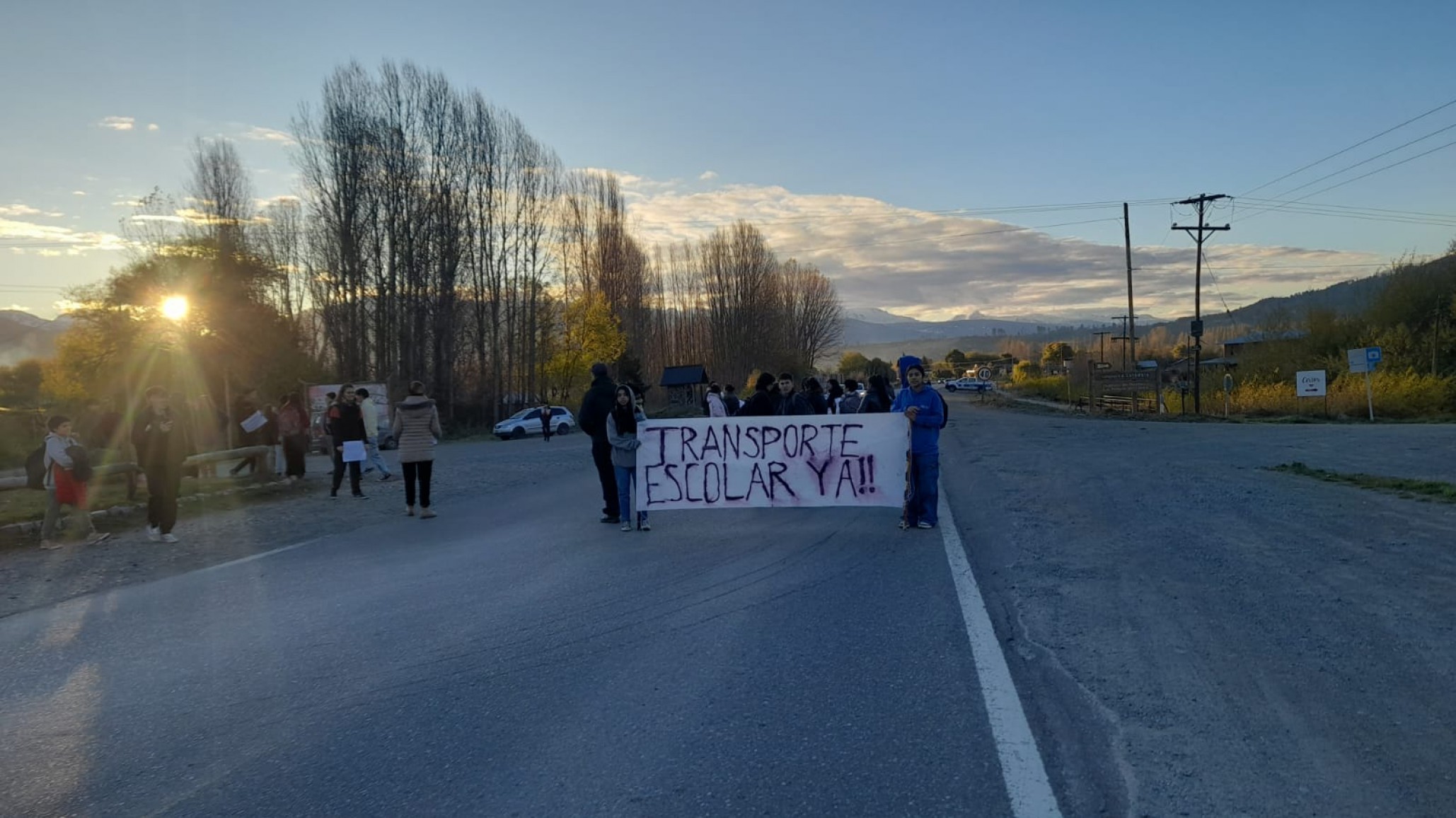 El Hoyo también reclama por transporte escolar