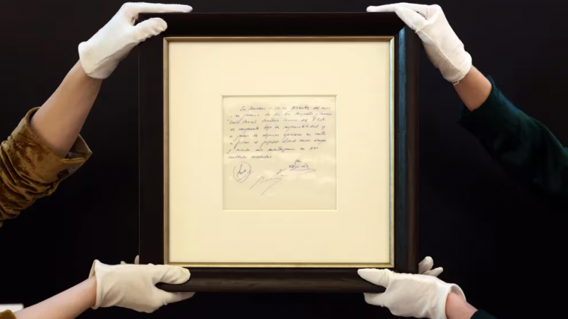 La servilleta histórica de Messi se vende por una fortuna: ¿A cuánto llegó la subasta?