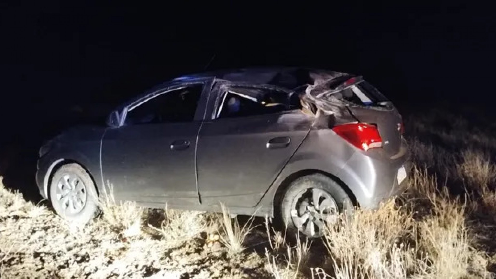 Se durmió mientras conducía y volcó camino a Comodoro