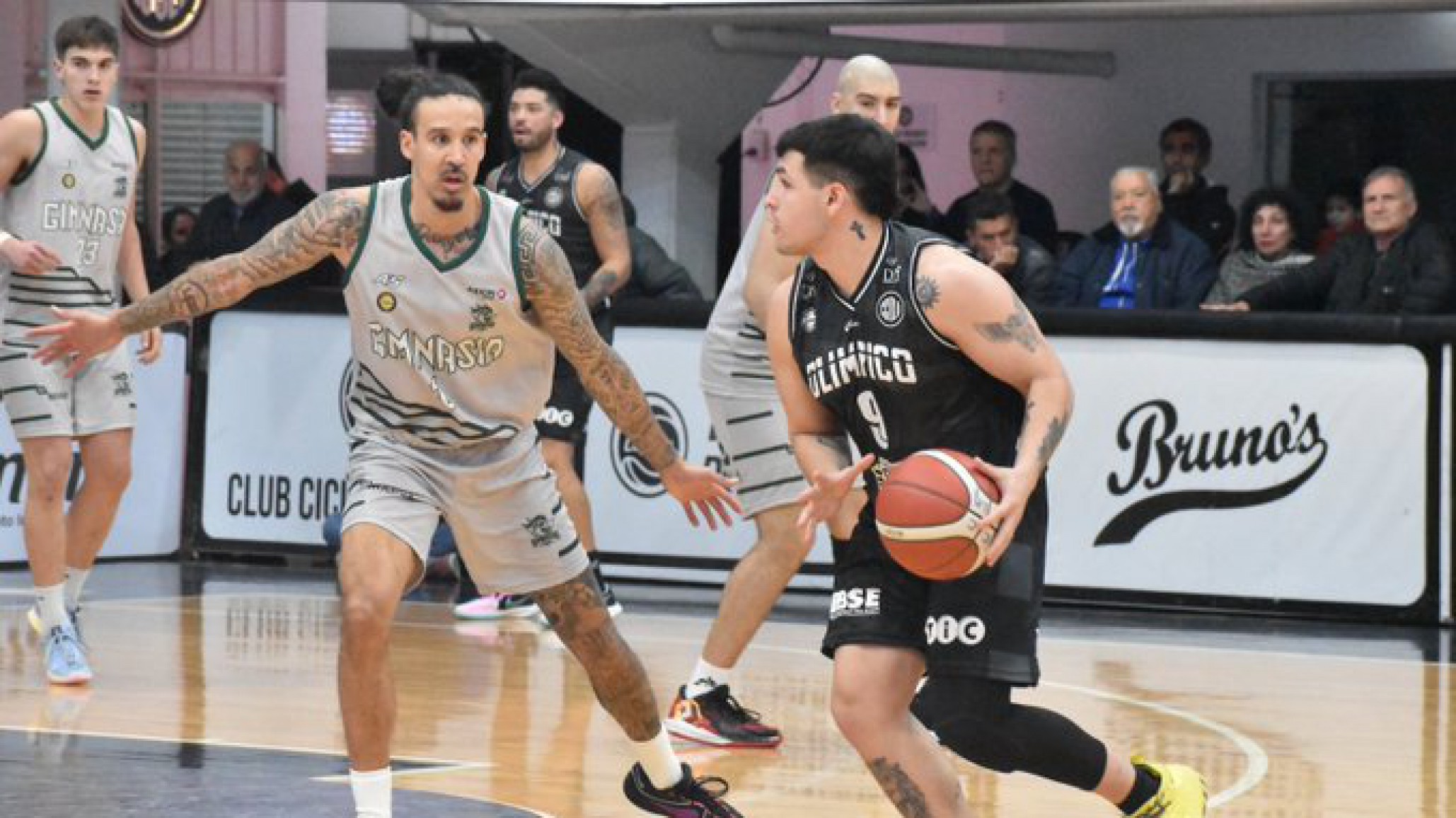 Gimnasia de Comodoro perdió 94-88 contra Olímpico