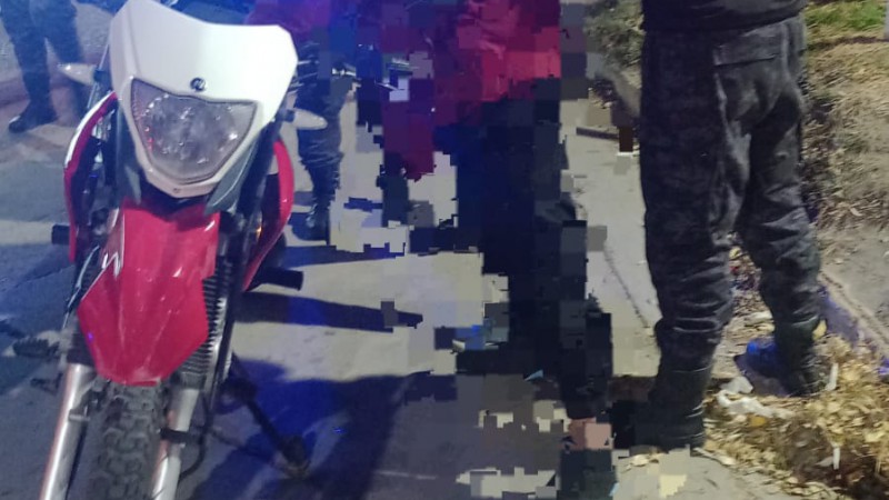 En control de corredor escolar sorprendieron a una pareja con cocaína y marihuana