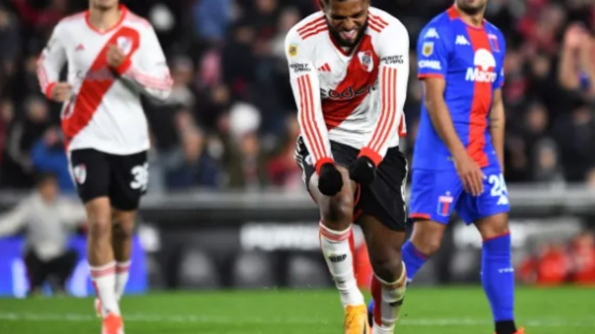 River logró una victoria sobre Tigre con tres goles de Borja