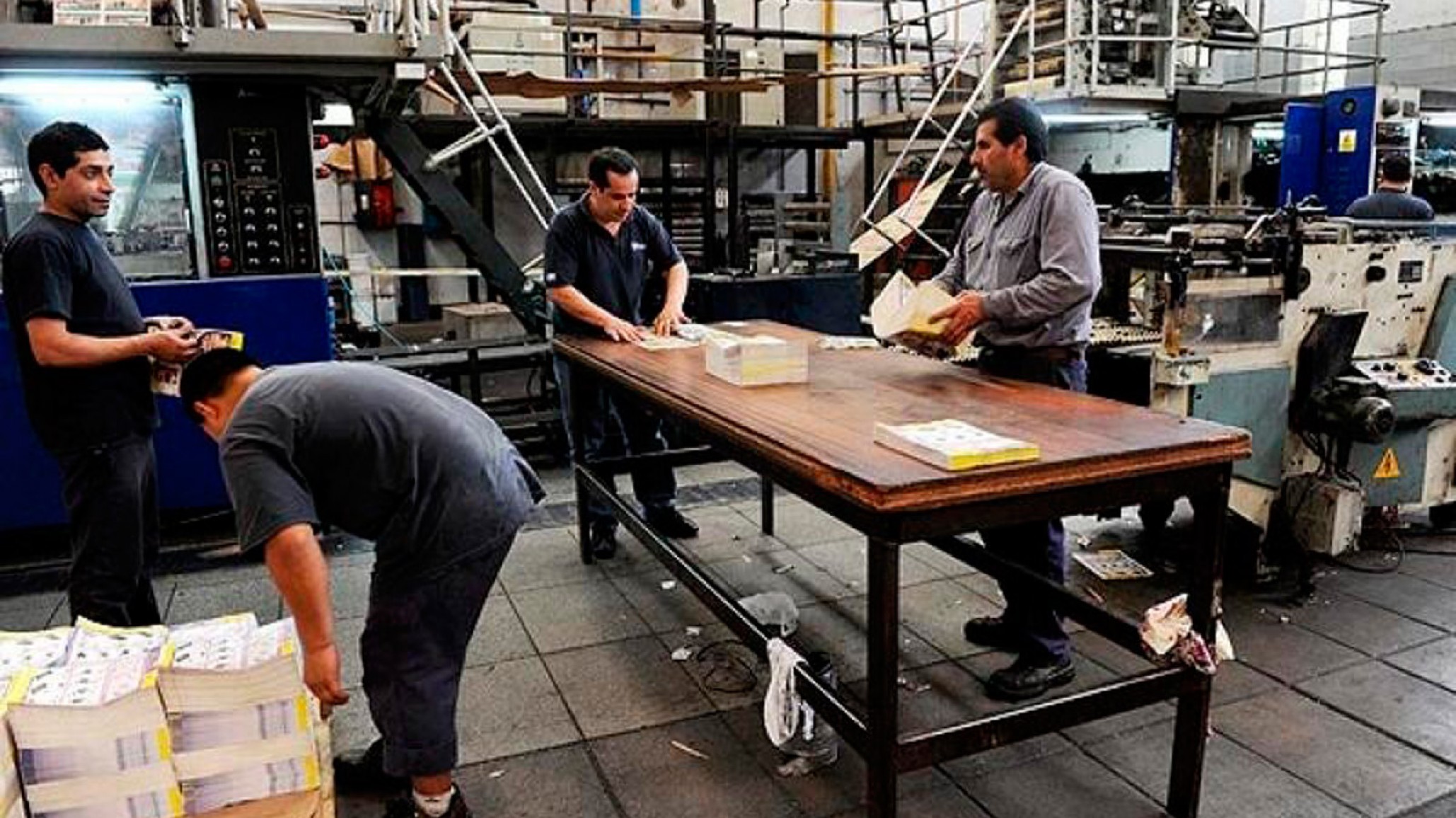 Industria pyme cayó 19% interanual en mayo pero mejoró un 5,3% respecto de abril