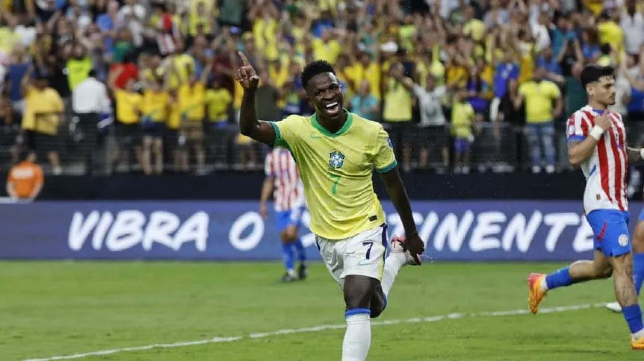 Brasil resurgió con una goleada ante Paraguay