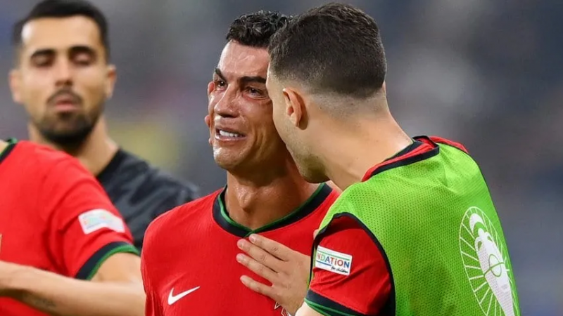 El desconsolado llanto de Cristiano Ronaldo tras fallar un penal