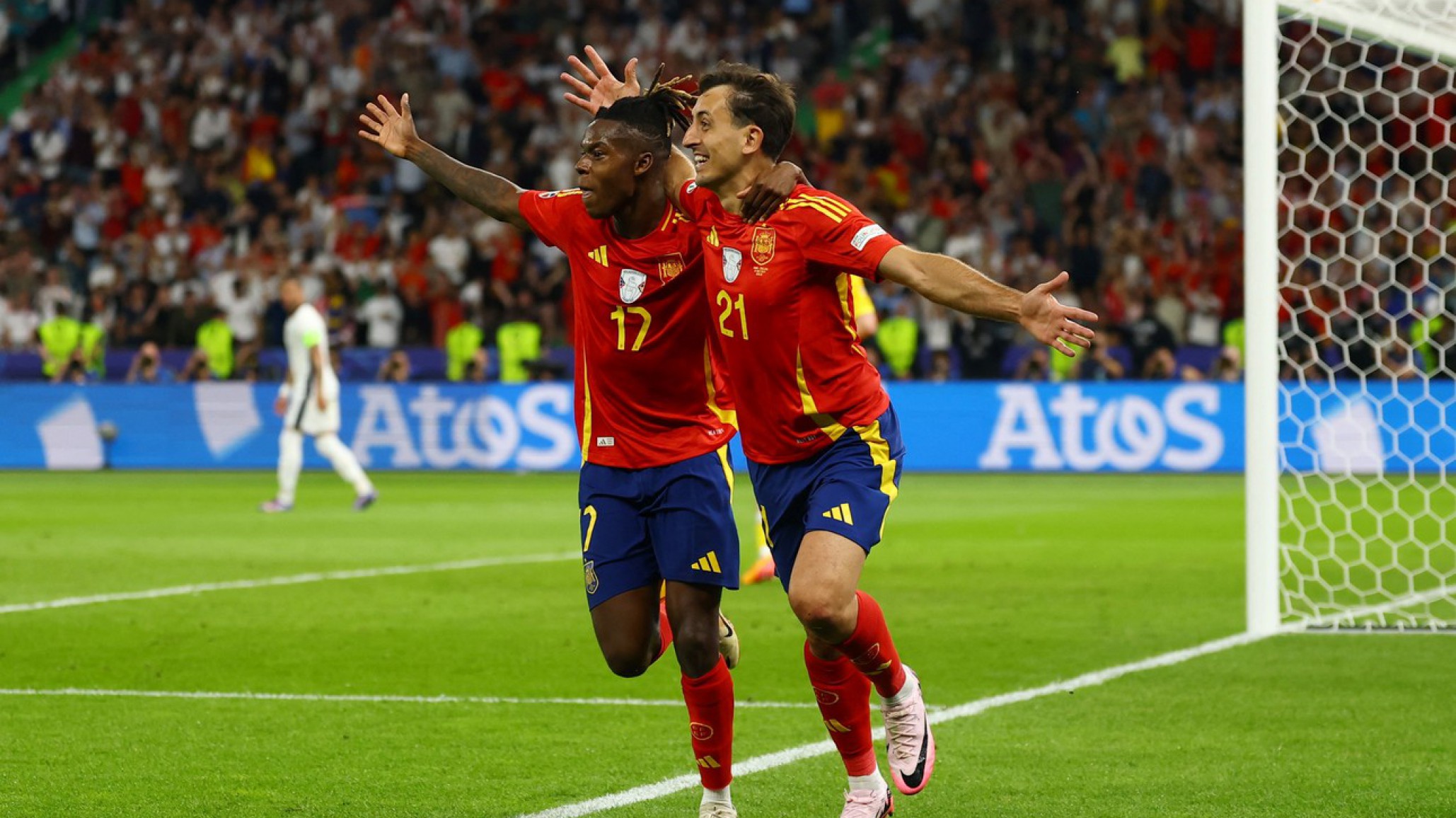 España se impuso 2 a 1 contra Inglaterra y se consagró campeón de la Euro