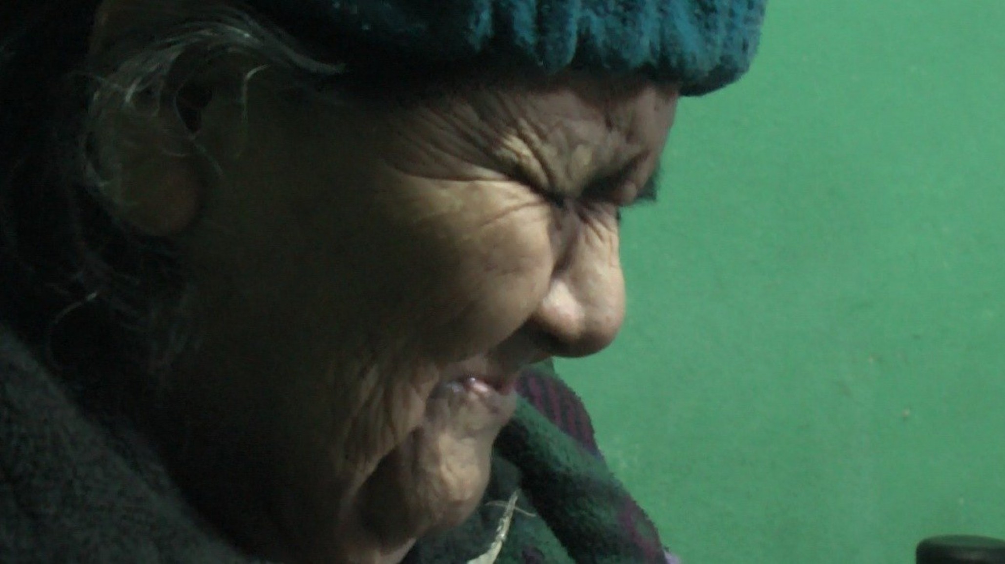 Cocina nueva para Doña Rosa: Firmó un contrato sin saber leer ni escribir, se endeudó y sus vecinos la ayudaron