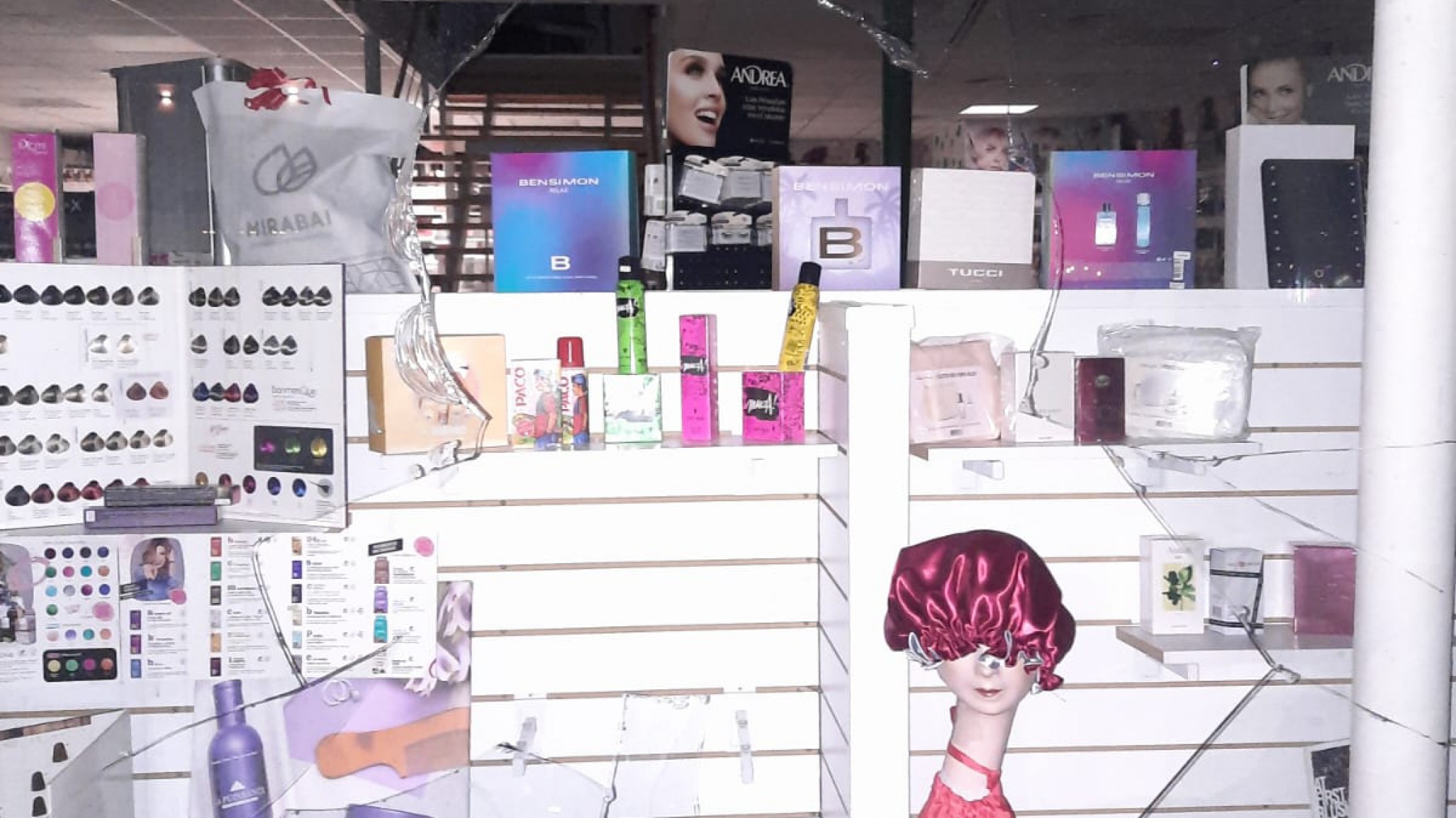 Detuvieron a un adolescente de 15 años por robar una perfumería