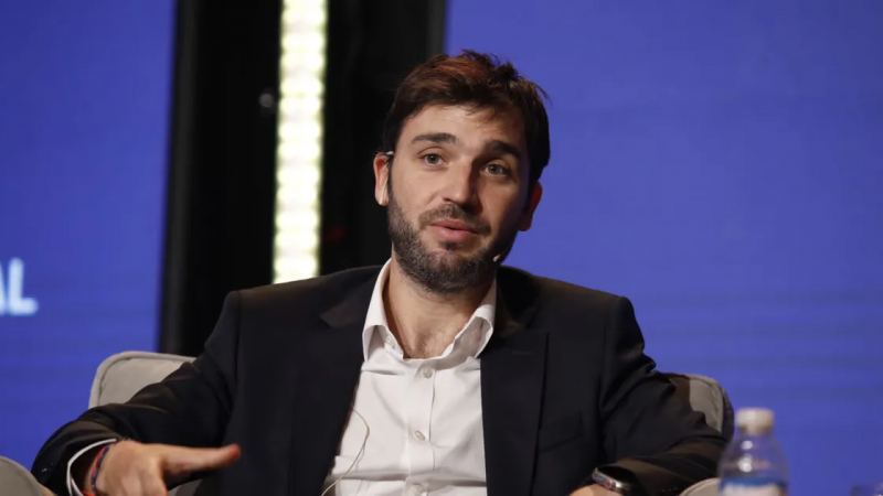 Chubut: Sin detallar montos ni criterios, hubo aumento salarial para funcionarios