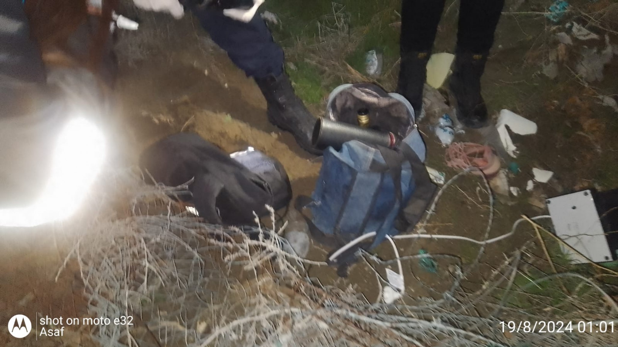 Hallaron varios objetos robados y un vehículo abandonado