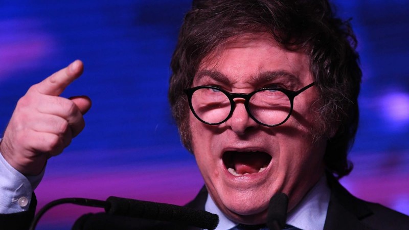 Milei criticó el aumento salarial de los senadores: "Es una traición al pueblo argentino"