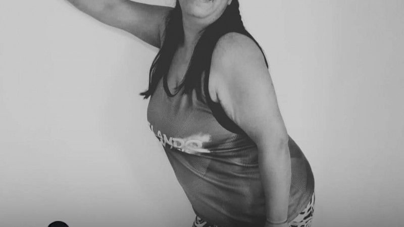 Murió una querida profesora de zumba mientras daba clases en una vecinal